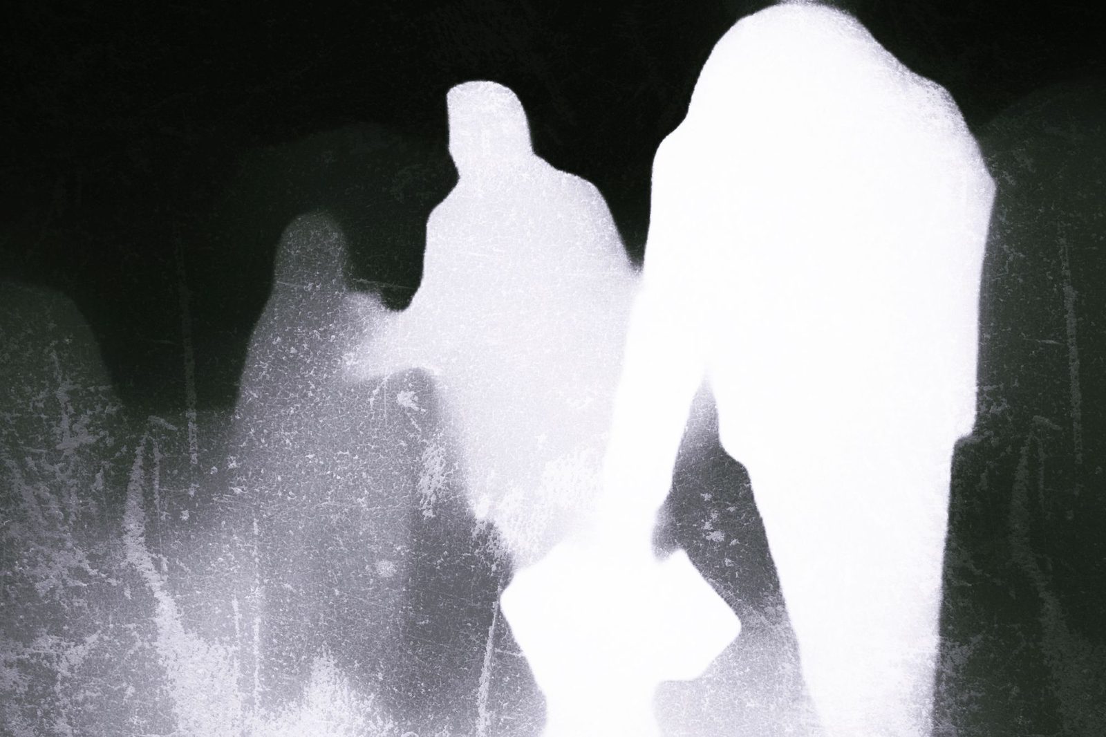 Photograph 4 from the Figures on Light series